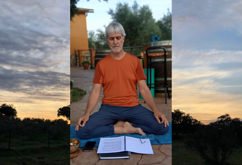 Con la colaboración de ANTONIO BERNAL. Profesor de Hatha Vinyasa Yoga, Pranayama y Meditación.
