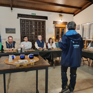 VIAJE AL MUNDO DEL AOVE