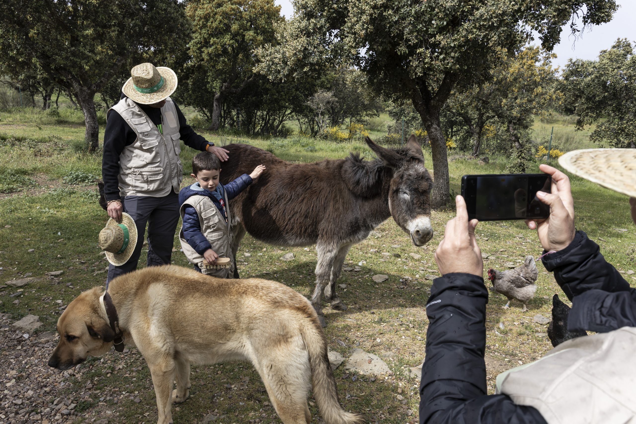 Un día en la Granja en Cáceres | Actividad para Niños | Los Encepados